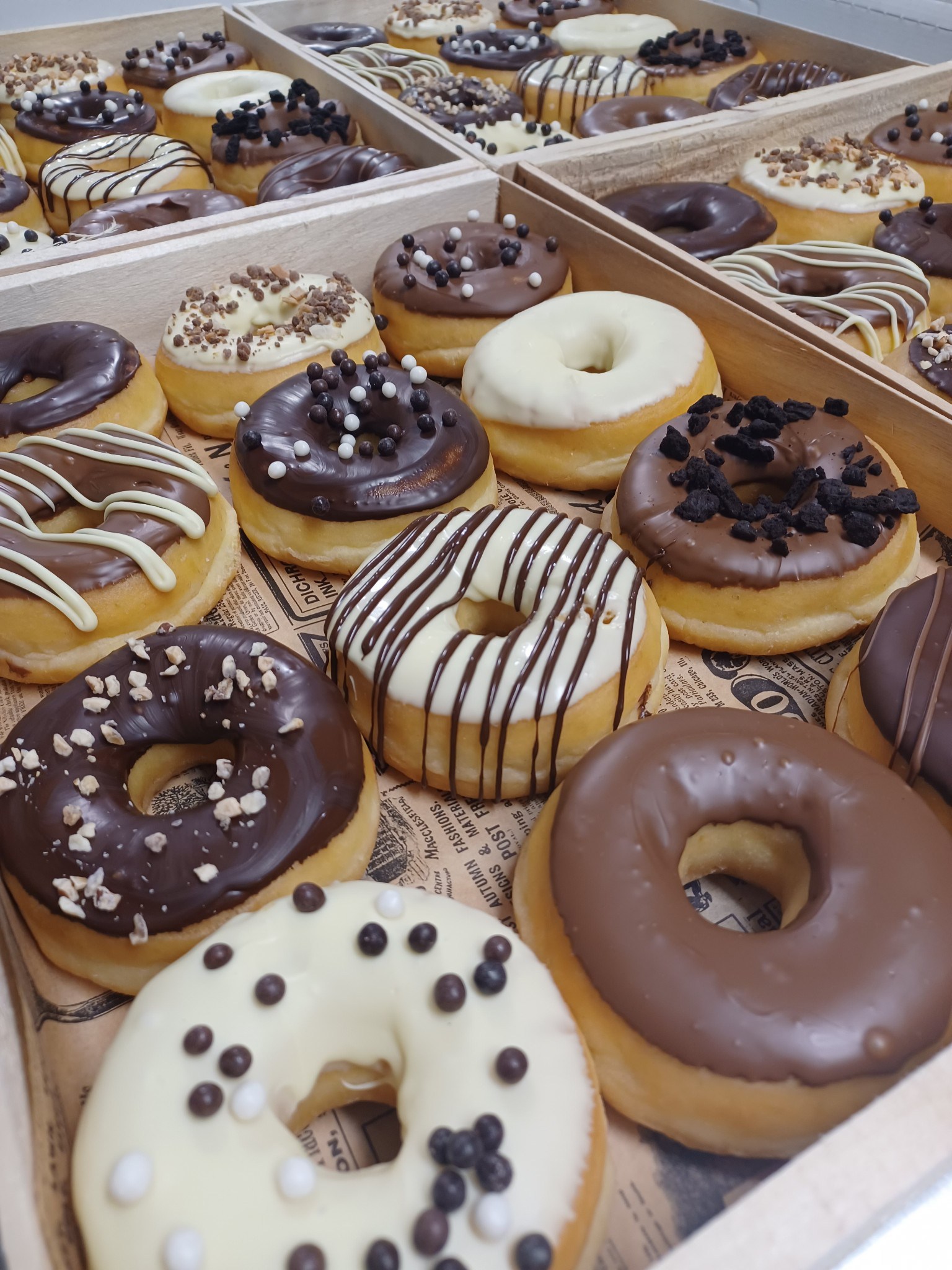 plateaux de 12 donuts 3 chocolats
